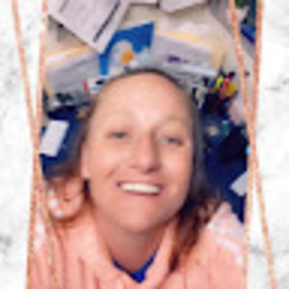 ashleycarlto693